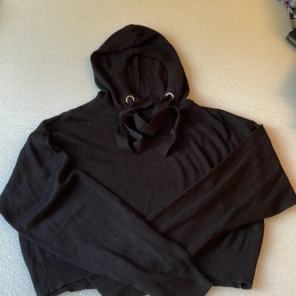 Revamped crop pull over sweater with hood acrylic and viscose blend Sz M - Picture 3 of 8